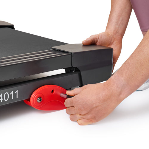 Easy Adjust Manual Incline | Adjust your workout intensity with 3 manual incline levels (0.4%, 3%, 4.7%) to simulate different terrains and enhance your fitness.