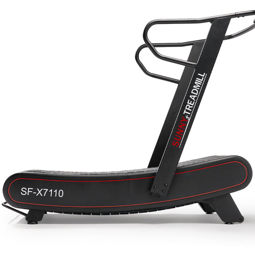 ENHANCED NATURAL MECHANICS | The curved surface treadmill encourages running on the balls of the feet, promoting proper form that mimics outdoor running and reduces the risk of injury. 
