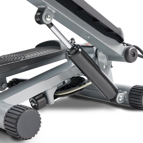 DUAL HYDRAULIC-DRIVE SYSTEM | Experience quiet and powerful steps when you engage with the hydraulic drive system. 