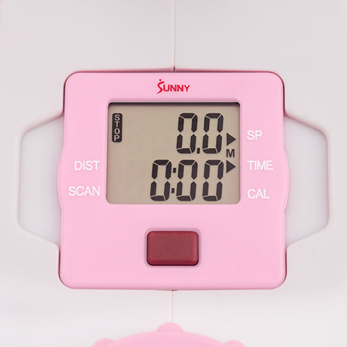 DIGITAL MONITOR | Use the central digital monitor to track speed, time, calories, and distance, or choose the scan function to cycle through all workout variables.