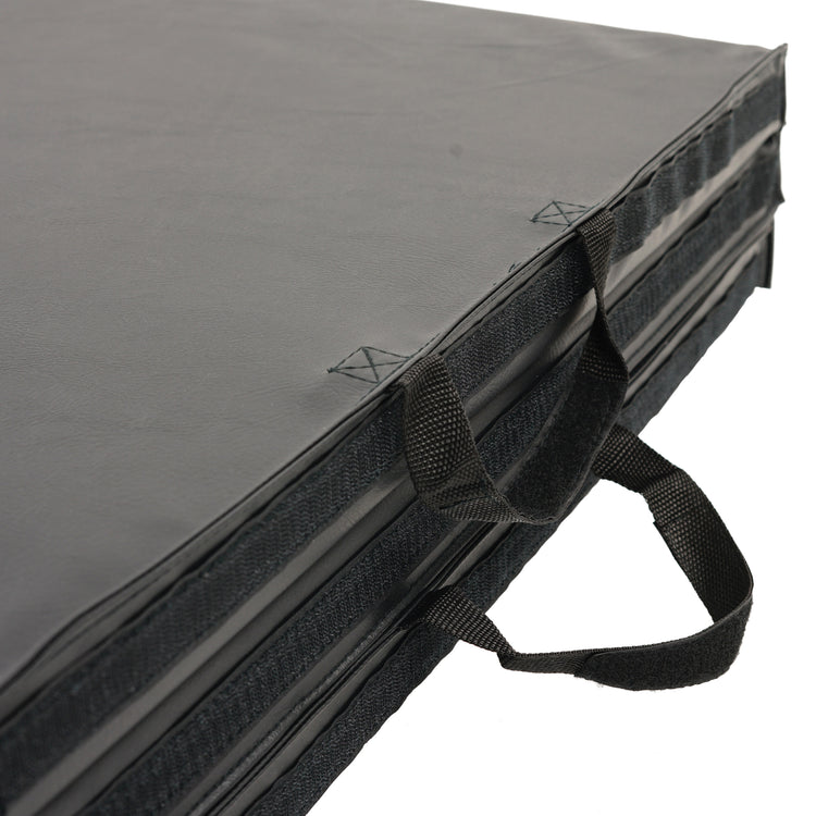 CARRY HANDLES | Nylon handles make the mat totally portable and great for workouts outdoor.