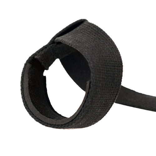 COMFORT | Cushioned neoprene wrist pads on the interior of the lifting straps provides comfort for all users. The 1.5 inch width makes it easy to tie the lifting strap around larger wrists and thicker bars.