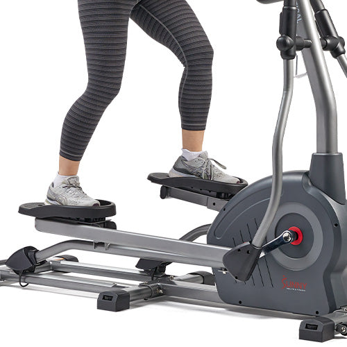 15.8 in Stride | This compact stride length allows for quick, swift strides so you can move faster for all your high intensity workouts.
