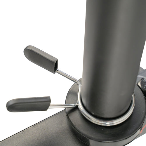 WEIGHT CLIPS | Weight clips included with the package helps to keep your weight plates secure to mitigate the chances of any accidents.