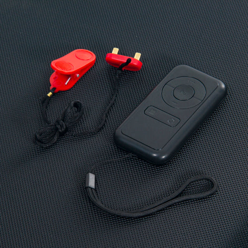 REMOTE CONTROL | Easy stop and go controls with the included convenient remote.