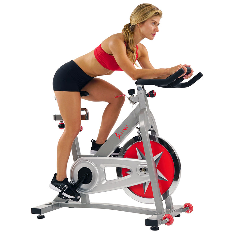 https://share.sunnyfit.com/web_static/op/shf_website/product_assets/product_demo_white_bg/sf-b901_40_lb_flywheel_chain_drive_pro_indoor_cycling_exercise_bike_demonstration%20%281080p%29.mp4