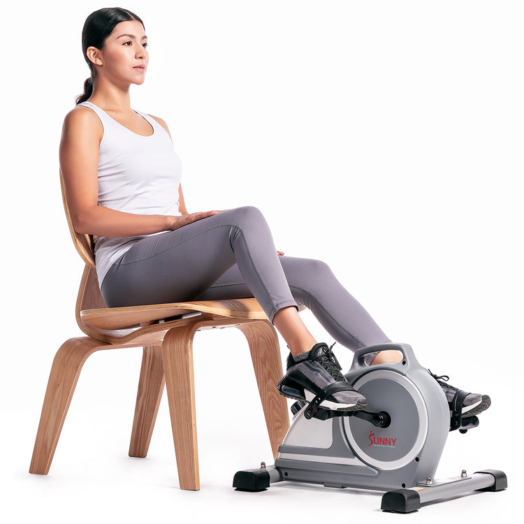https://share.sunnyfit.com/web_static/op/shf_website/product_assets/product_demo_white_bg/SF-B020026_Mini_Exercise_Magnetic_Pedal_Cycle_Bike_Demonstration.mp4